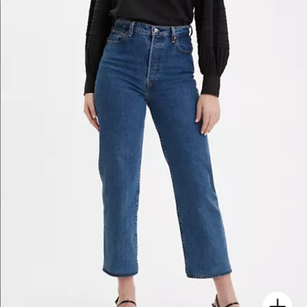 Levi’s Ribcage Straight Ankle Jeans Medium Wash